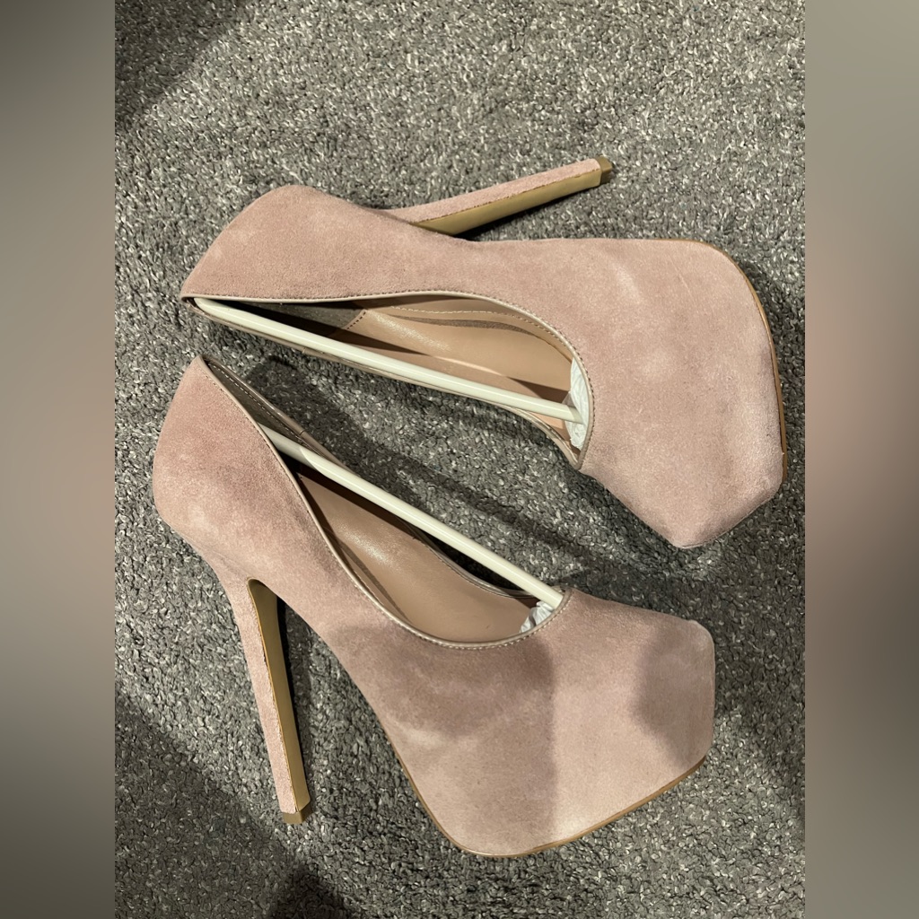 New Shoemint Olivia Blush Suede Pumps Size 8 Platform 2” Heel 6” Nude Elegant